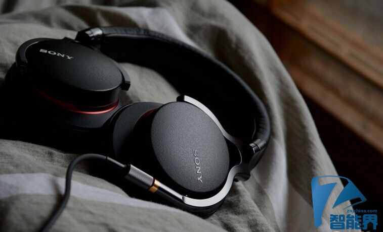 午后慵懶的音樂(lè)時(shí)光，SONY MDR-1A 輕體驗(yàn)