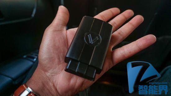 汽車秒變WiFi熱點，只需一個小黑盒