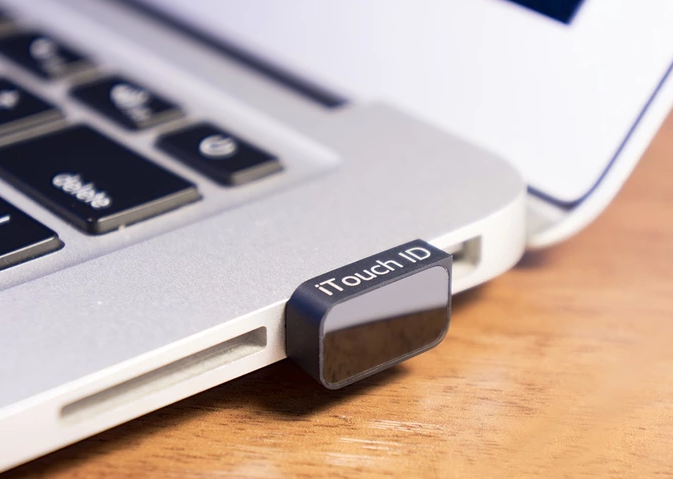 省去記密碼輸密碼的麻煩，世界上最小的 USB 指紋掃描器：iTouch ID