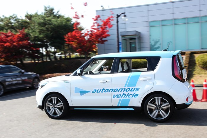 無人駕駛汽車大熱：起亞、福特紛紛開始測試