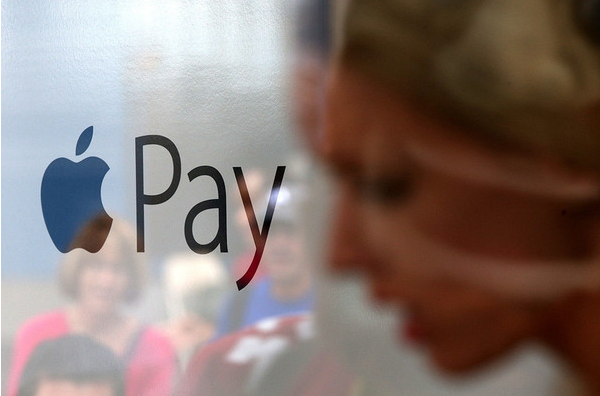 上線后每分鐘綁卡數(shù)萬(wàn)，但美國(guó)媒體也不看好Apple Pay