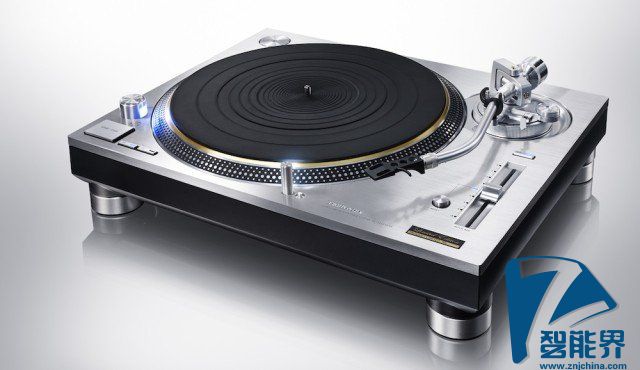 Technics 1200 黑膠唱機(jī)光榮重生，你會(huì)花 3 萬塊它嗎？