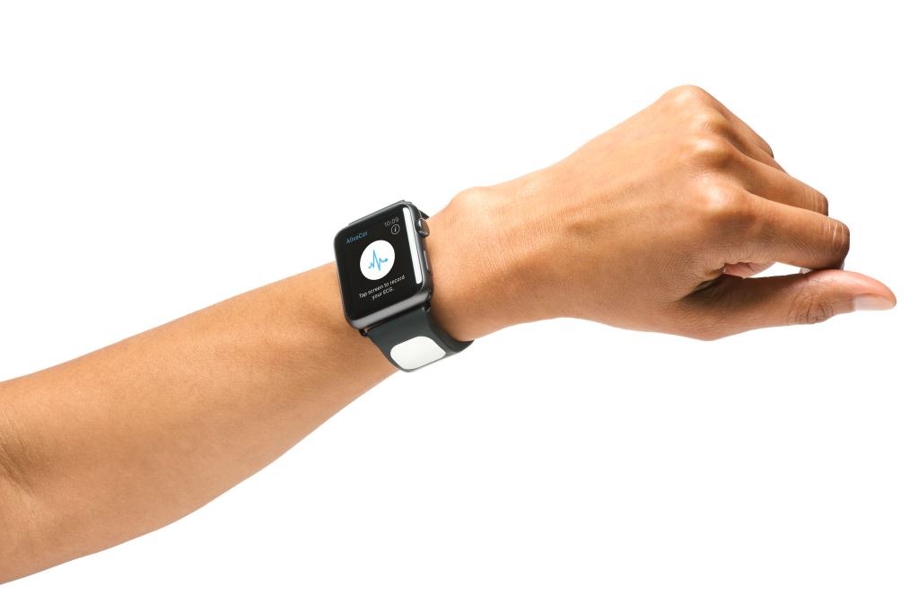 這款 Apple Watch 表帶可在你的心臟出問題時(shí)發(fā)出提醒