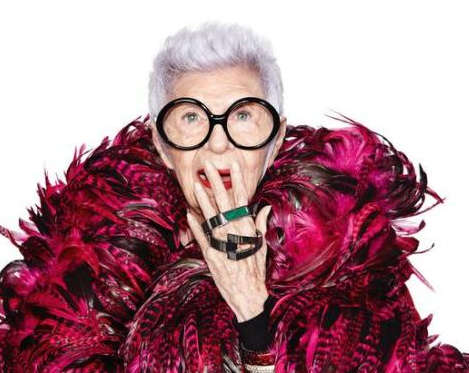 佩服！94歲外國(guó)老太推出智能珠寶