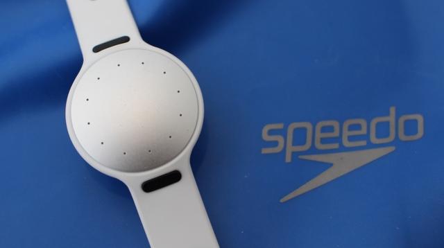Speedo Shine 2游泳智能手環(huán)提高數(shù)據準確性