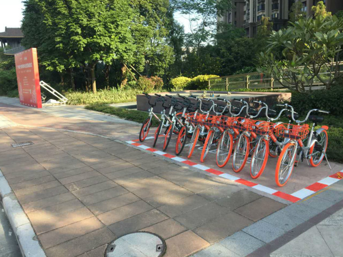 治理亂停車，摩拜單車和街道社區(qū)共設“推薦停車點”