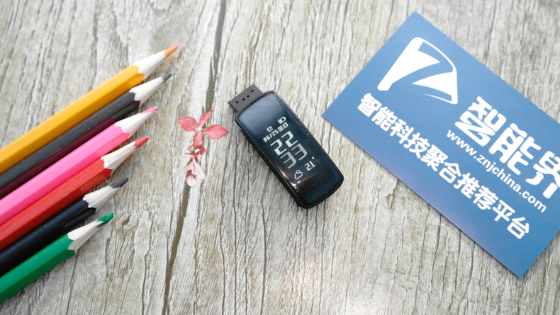 心隨我動，愛上健康，愛上運動——埃微i6HR智能運動心率手環(huán)