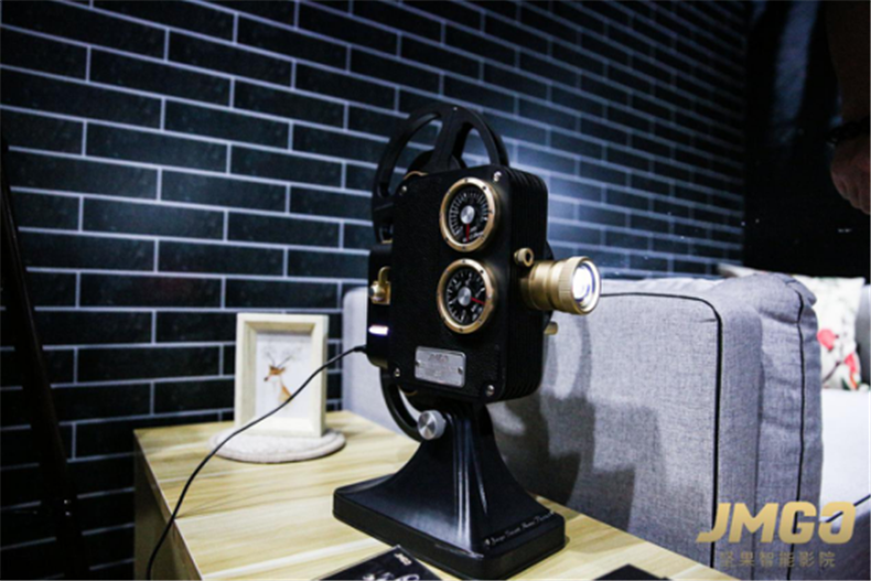 堅果用堅果1895、明智M6、極越A6三款新品 為你講述新生活主義
