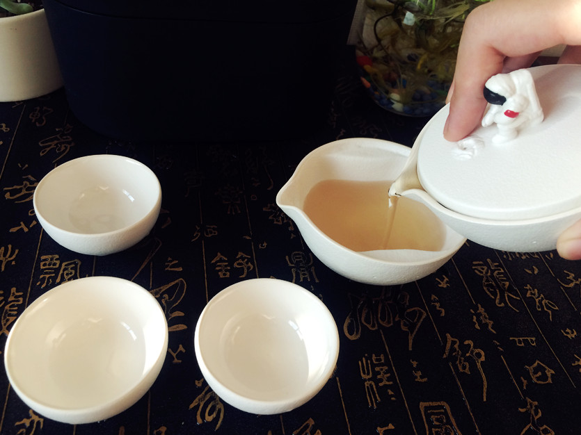 泊喜時(shí)光小黑盒中秋登月款一一喝出的是味道，品出的是意境