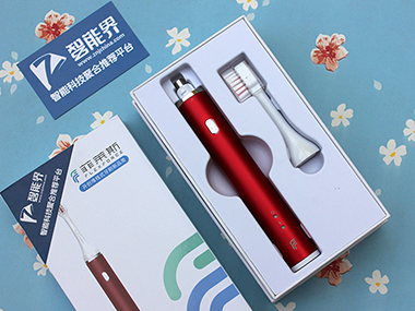 電動牙刷get到了新技能，能360°潔齒的菲萊斯P18堆棧式電動牙刷