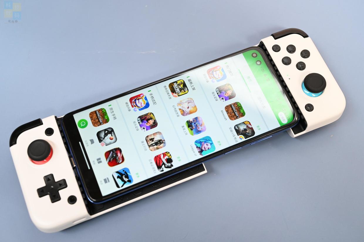 更痛快的游戲操作，讓手機一秒變Switch，小雞X2游戲手柄體驗