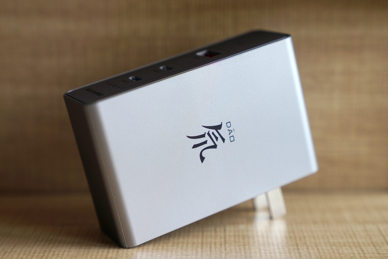 120W氮化鎵三口快充，努比亞“氘鋒”新品體驗(yàn)