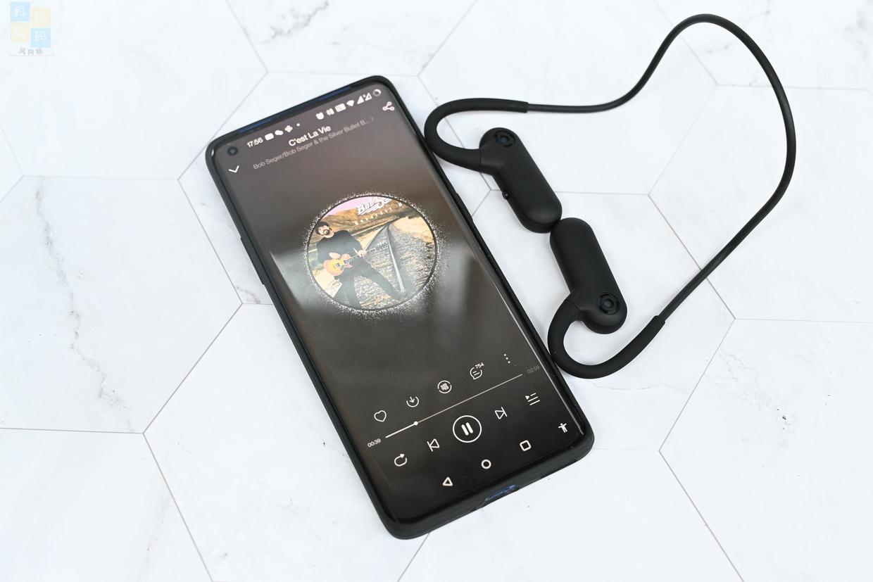 擺脫束縛，隨時(shí)暢聽好音樂，Dacom AirWings mp3體驗(yàn)