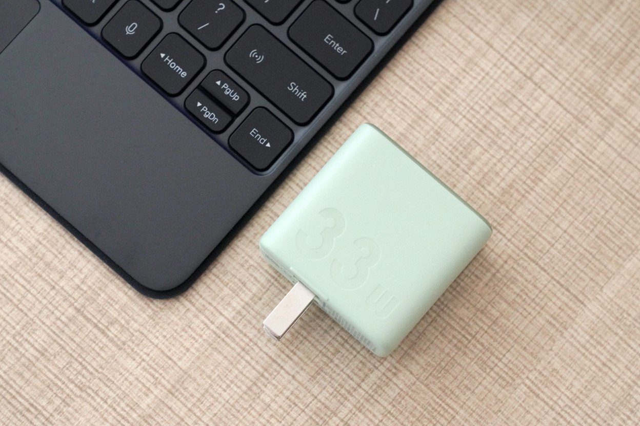紫米33W雙口充電器體驗：雙口快充，滿足日常需求