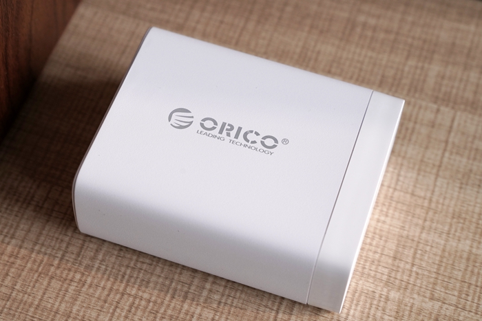 ORICO 100W氮化鎵充電器體驗(yàn)：一拖四照樣扛得??！