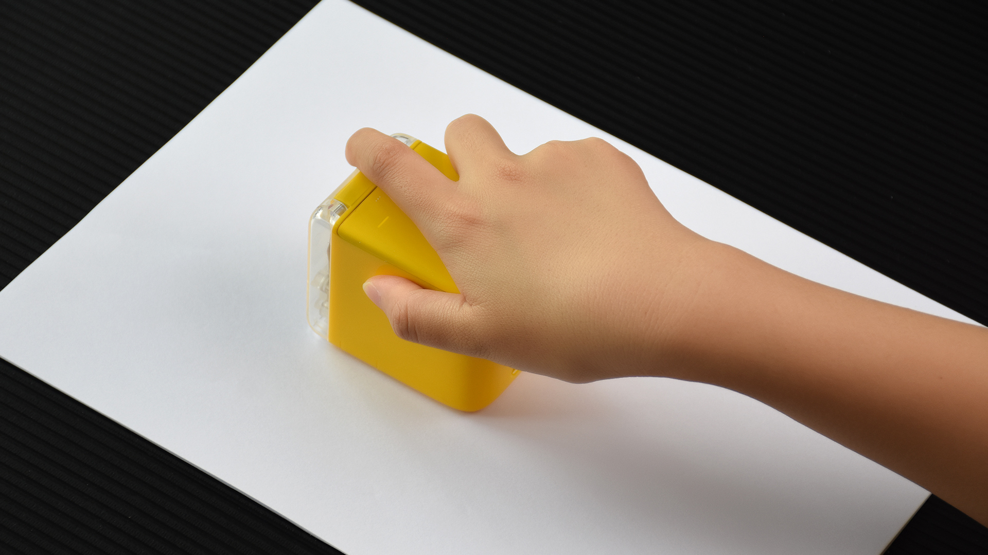 1653551878447297.jpg 1653551878447297.jpg