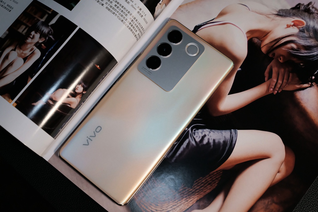 vivo S16煙花評測：雙面柔光人像、全能優(yōu)秀表現(xiàn)