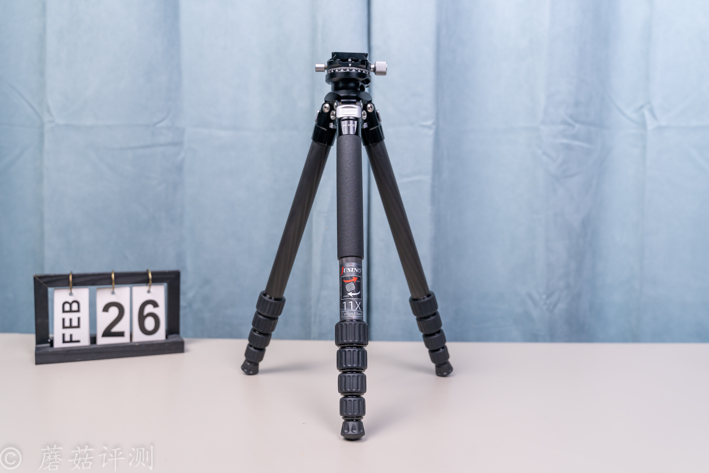 輕巧便攜，形態(tài)多變，佳鑫悅AX-255C魔法棒碳纖維三腳架 體驗(yàn)評(píng)測(cè)