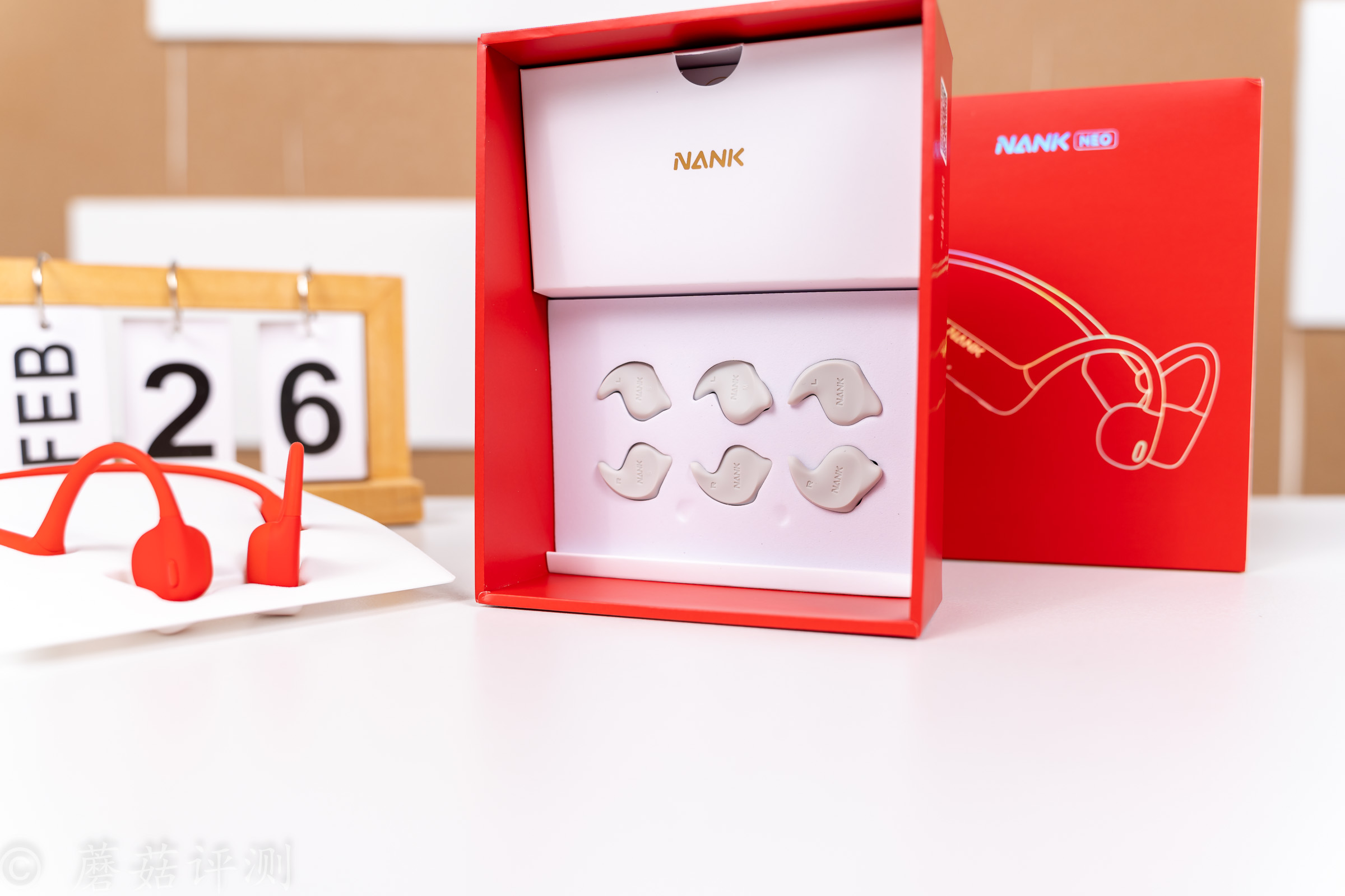 5_20230508_南卡（NANK）骨傳導耳機開放式藍牙耳機專業(yè)跑步不入耳健身無線充電運動超長續(xù)航NANK_NEO_朱砂紅.jpg