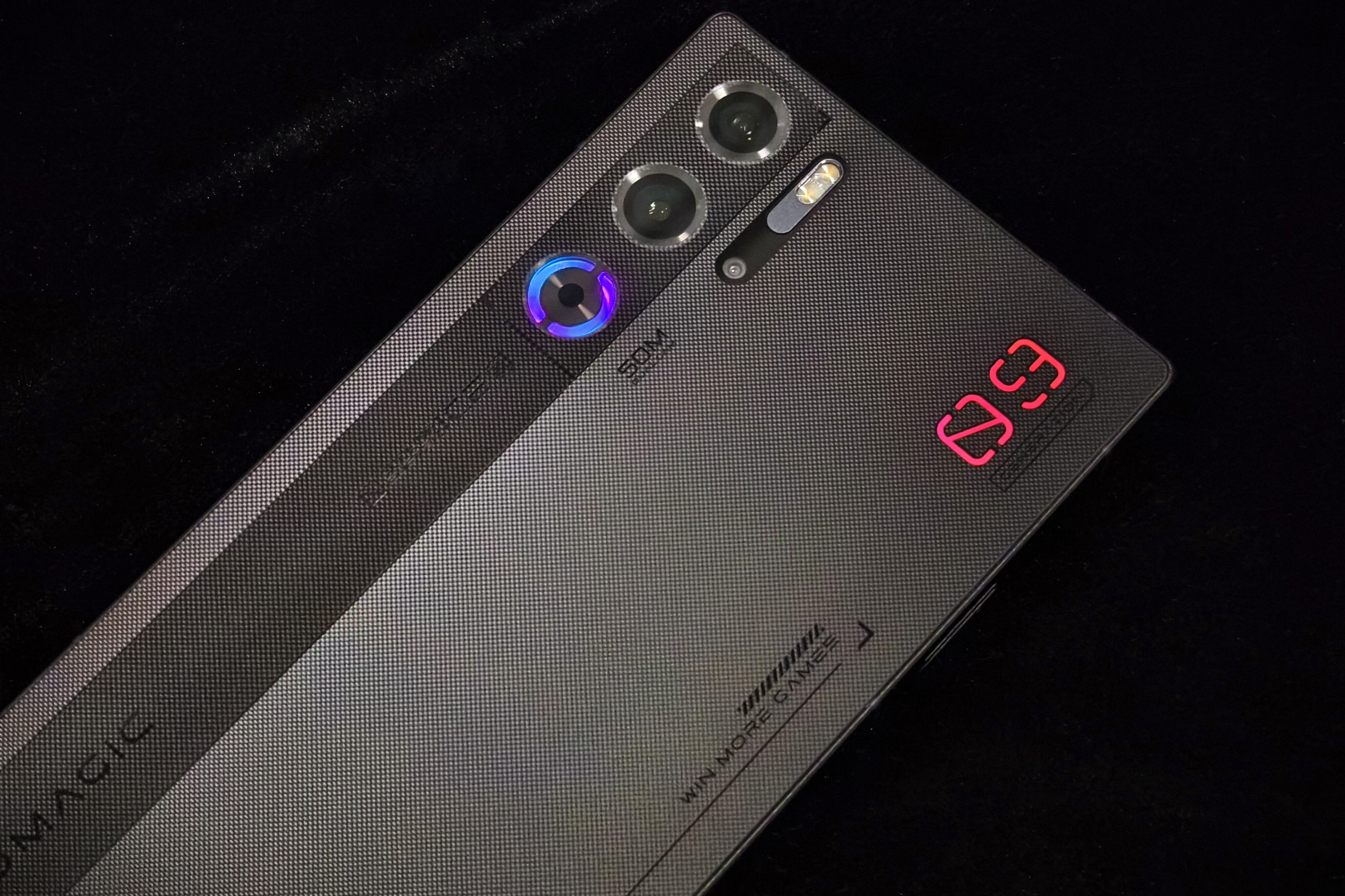 紅魔9 Pro：真?游戲手機，電競巔峰體驗！