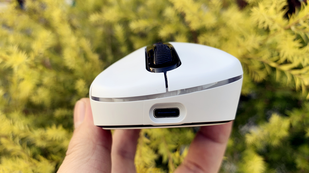 右手工學(xué)設(shè)計(jì)游戲鼠標(biāo)新王牌，雷柏VT3 PRO MAX