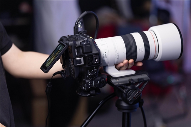 佳能“佳直播”攜手時(shí)拍傳媒，開啟明星感團(tuán)播時(shí)代